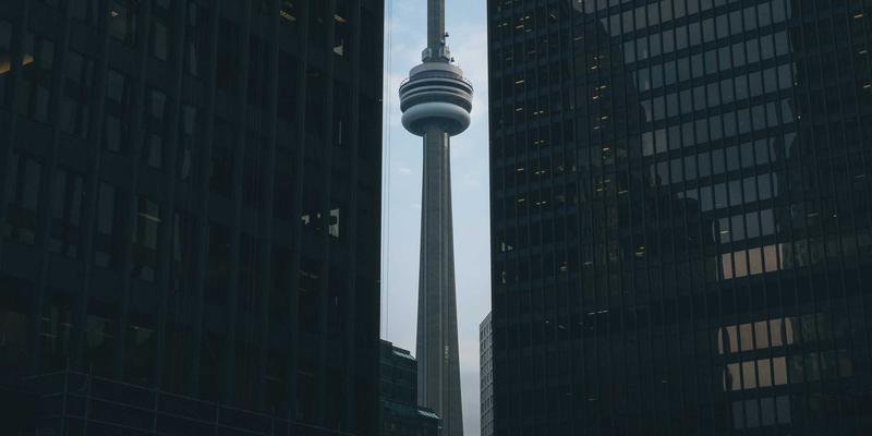 M-FETI：下一代网络技术如何重塑企业IT资源管理范式