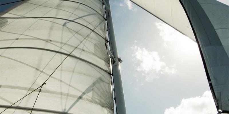 Tech Tutorials：深度解析400G/800G数据中心光互连中硅光技术与相干模块的竞争格局