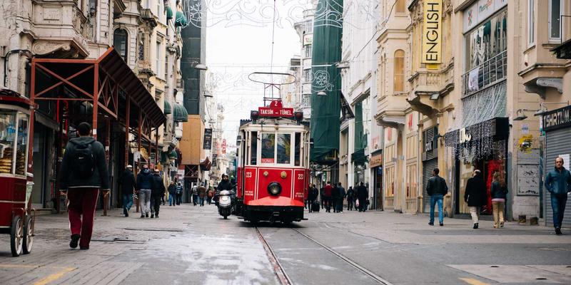 时间敏感网络：如何为工业物联网与自动驾驶提供确定性低延迟